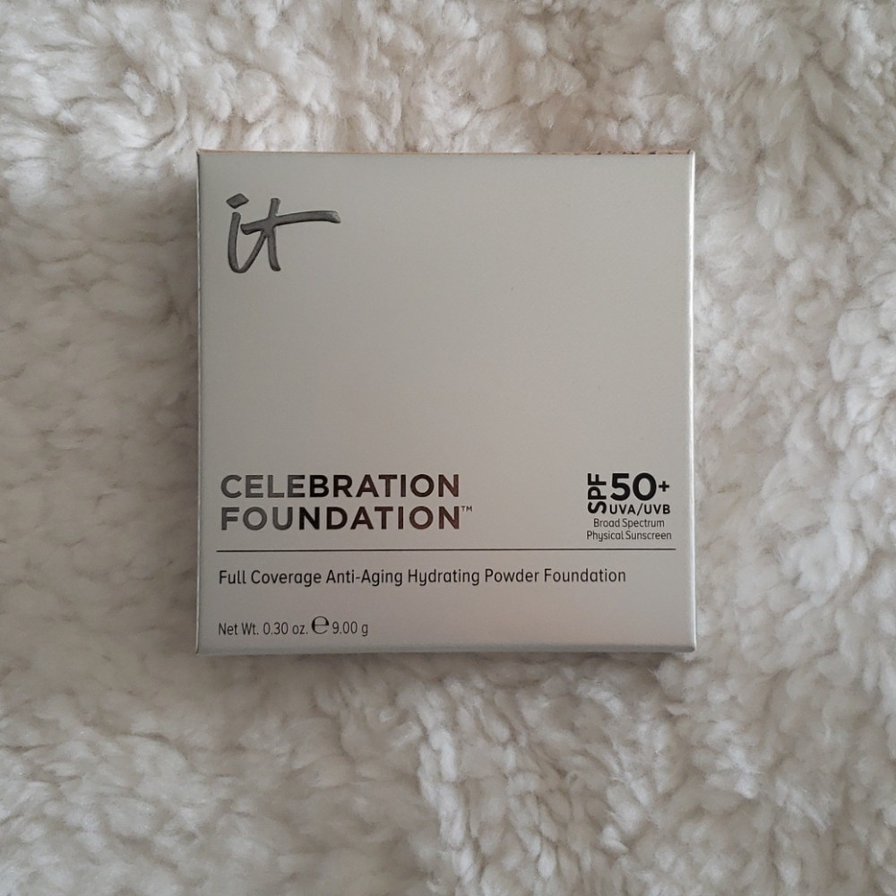 iT Cosmetics Celebration Foundation SPF 50 Medium